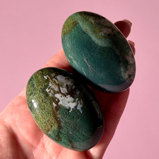 Moss Agate Palm Stone