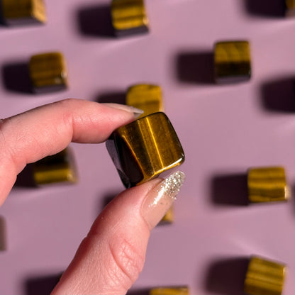 Tiger Eye Cube