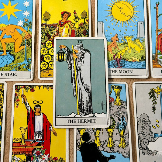 Tarot Chooses Your Crystal