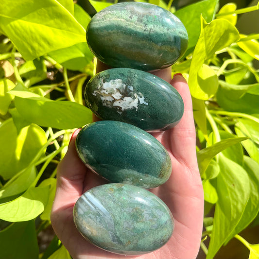 Moss Agate Palm Stone